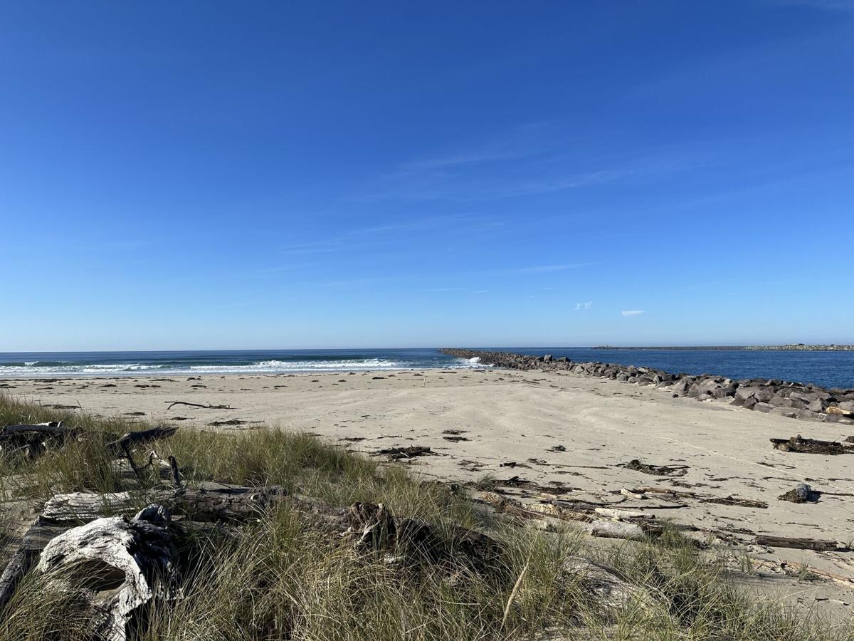 Jetty rocks to come by road | News | tillamookheadlightherald.com