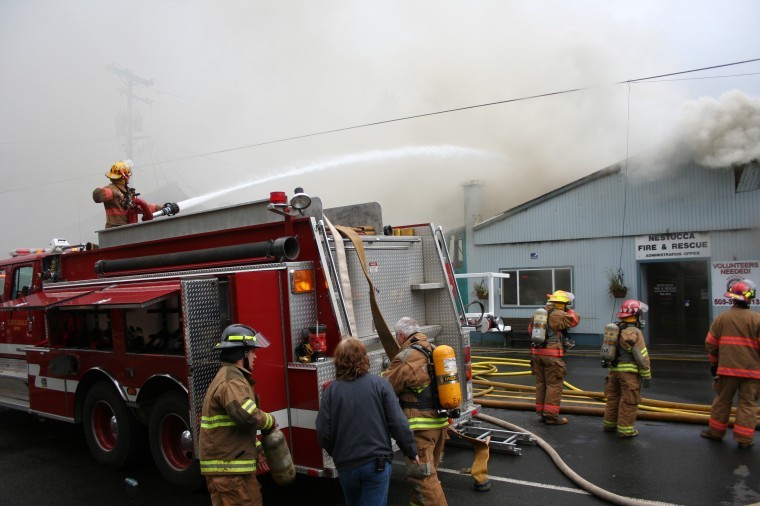 Fire destroys three buildings in downtown Cloverdale | News ...