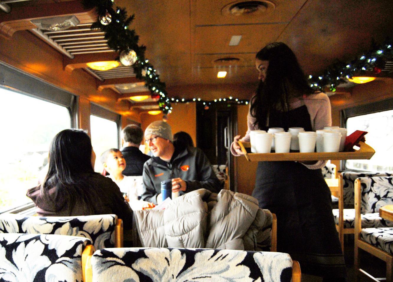 Candy Cane Express gathers Santa Claus, families for festive fun Community