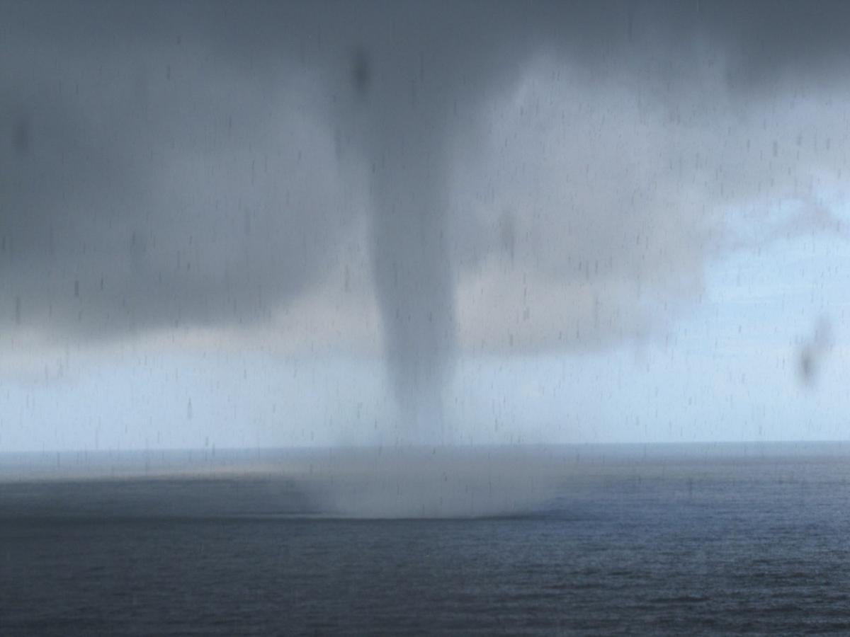 Waterspout Spotted Near Oceanside News Tillamookheadlightherald Com