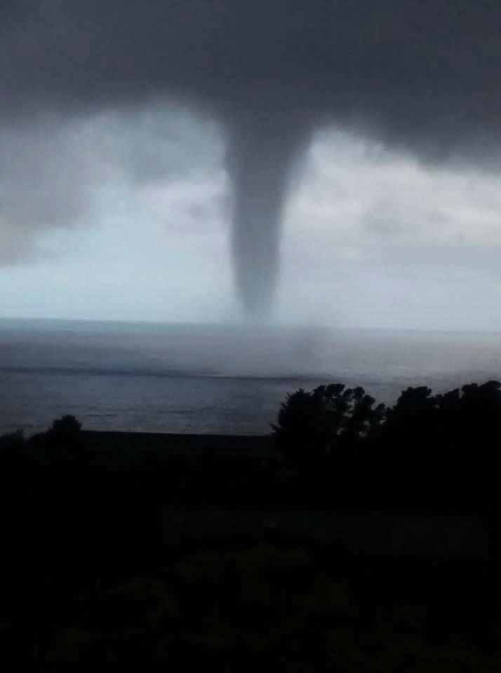 Waterspout Spotted Near Oceanside | News | Tillamookheadlightherald.com