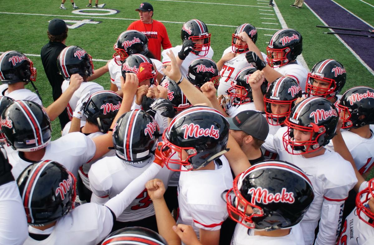 Football Cheesemakers advance in playoffs News