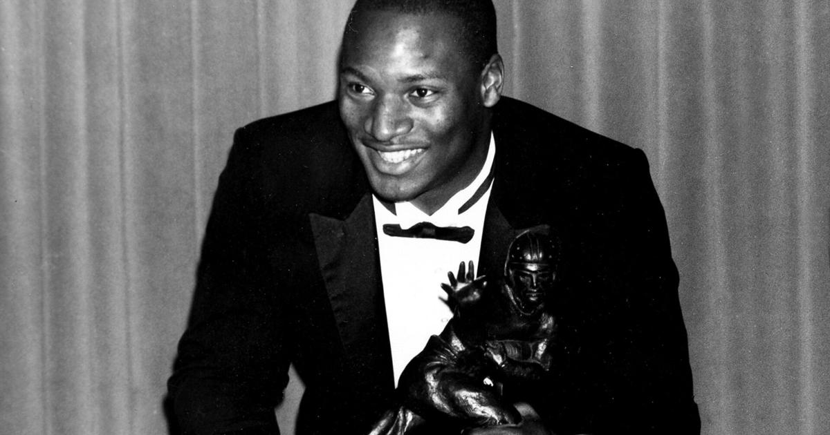 Terry Perdue Today in sports history: Dec. 7 | Archives | timegoggles.com