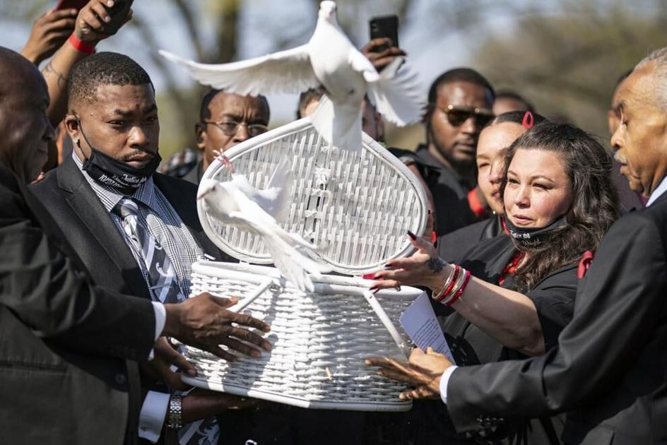Today’s top pics: Daunte Wright funeral and more | Archives ...
