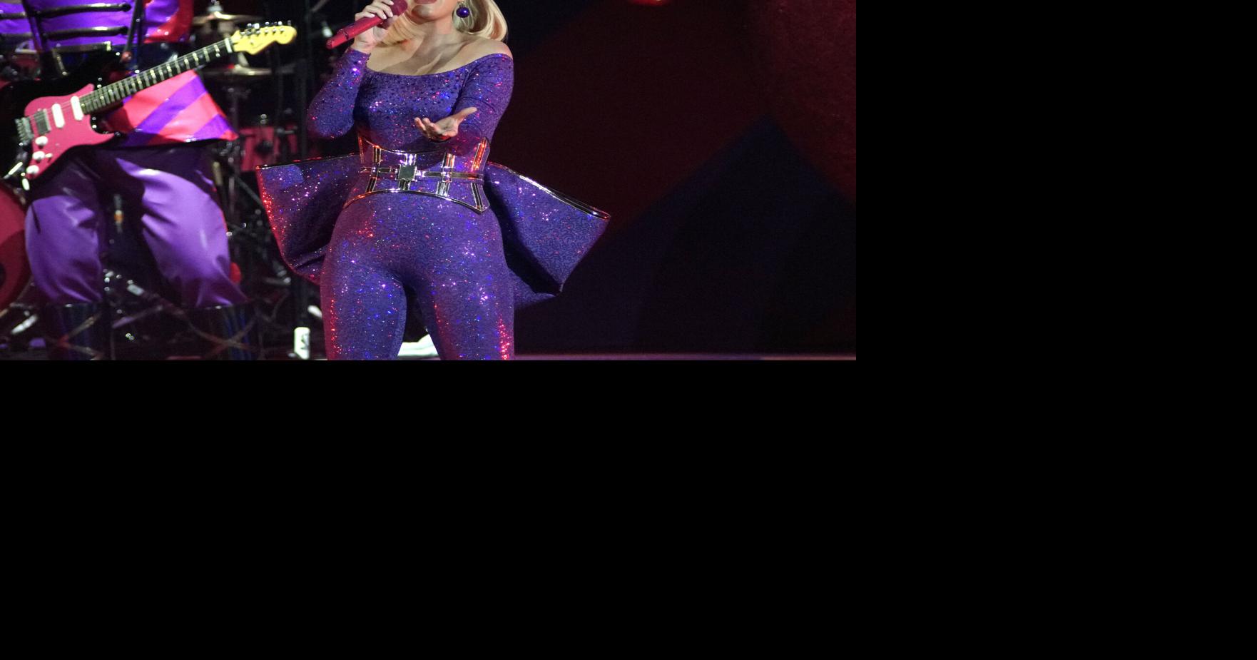 Celebrity Birthdays: Oct. 25 | Archives | timegoggles.com