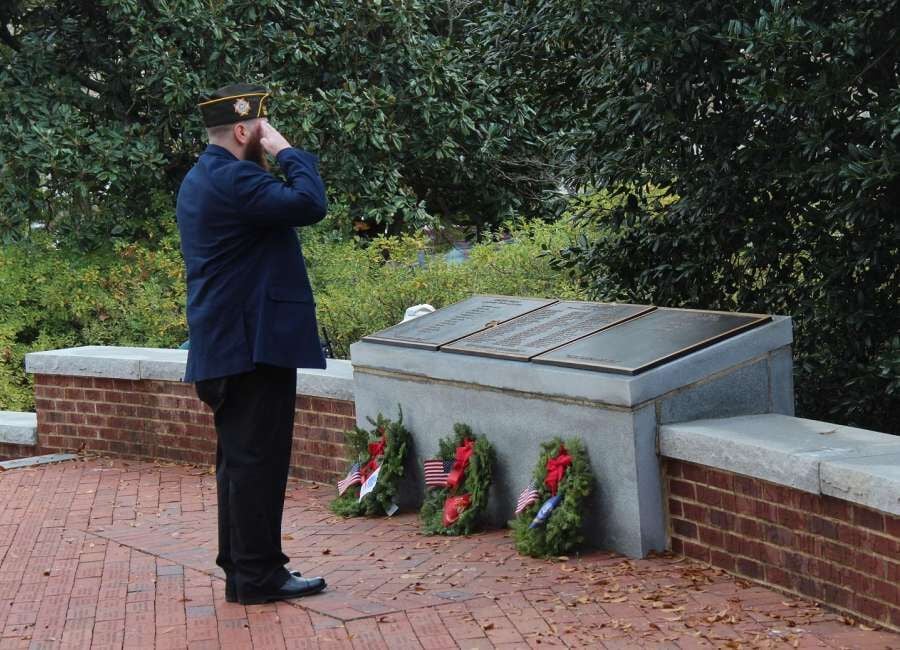 Wreaths Placed To Honor Fallen Soldiers | Local News | Times-herald.com