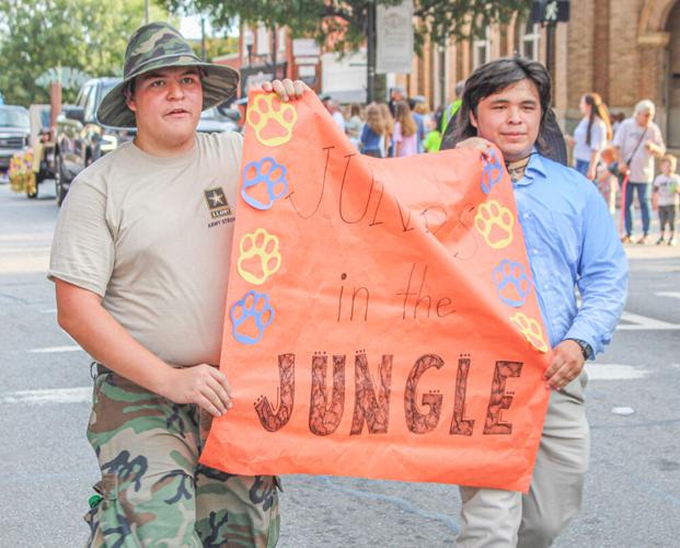 Newnan crowds the streets for the Parade Local News