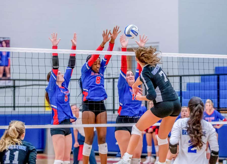 Crowd energy fuels Heritage volleyball match Sports times