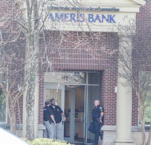 Police looking for suspect in bank robbery | Local News | times-herald.com