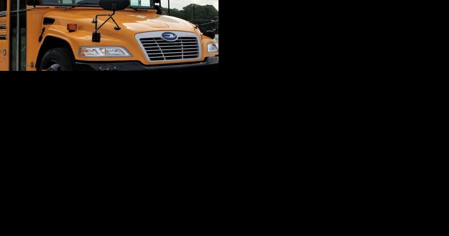 Corrections officer arrested after allegedly threatening students on school bus - Vimarsana News