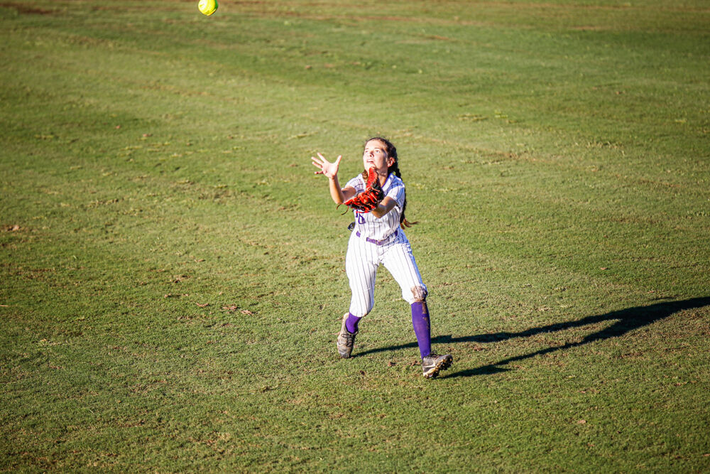 Cutright holds off Brookstone for the victory Sports times