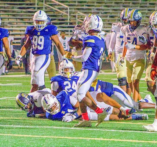 Newnan meets Elite Football Classic Sports