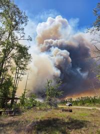 Smoke blankets region as Kemp declares emergency over Georgia wildfires ...