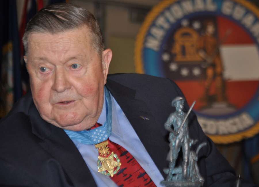 Col. Joe Jackson, Medal of Honor hero, dies in Washington state | Local ...