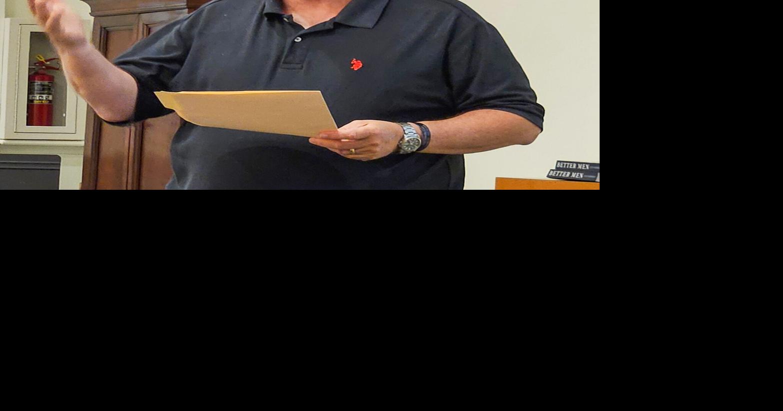 Newnan historian discusses writing process with Mu Chapter