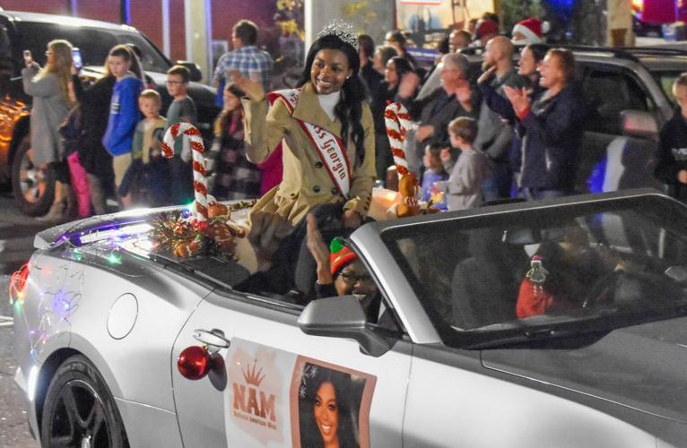 Over 90 entries fill Newnan Christmas Parade Local News times