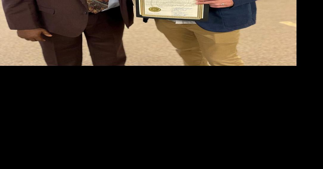 650a1a018edec.image.jpg?crop=1085%2C570%