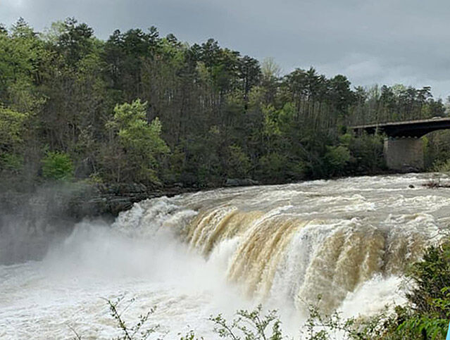 Georgia man rescued after 40-foot fall at Little River Canyon | News ...