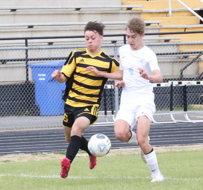 TimesJournal.com - Fort Payne boys hold James Clemens scoreless image
