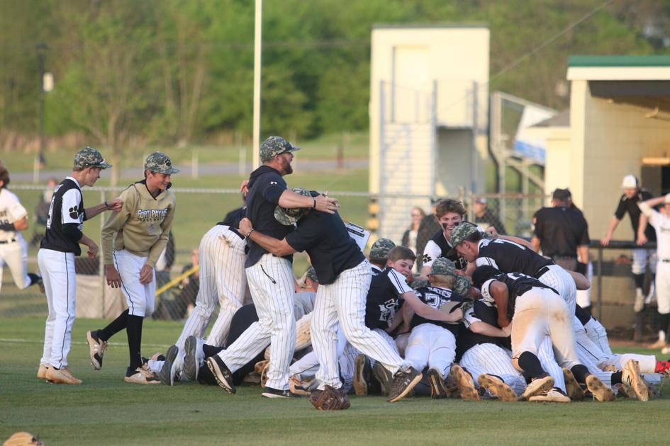 TimesJournal.com - Fort Payne defeats rival Scottsboro for area title image
