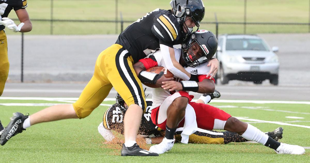 TimesJournal.com - Fort Payne debuts on home turf, routs Chattooga in jamboree image
