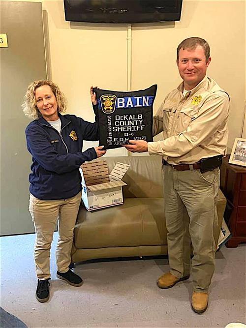 Ohio woman donates quilted pillow in honor of Jeff Bain