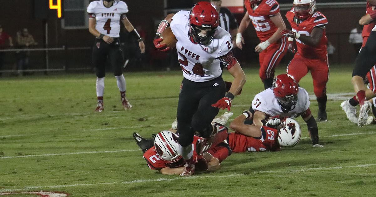 TimesJournal.com - Fyffe runs past Panthers image