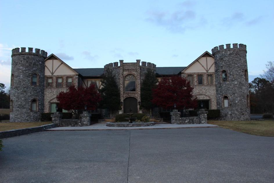 Jeff Cook opens castle for tours News