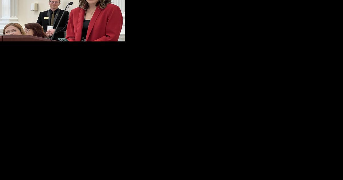 Former T-J editor honored at Montevallo - Vimarsana News