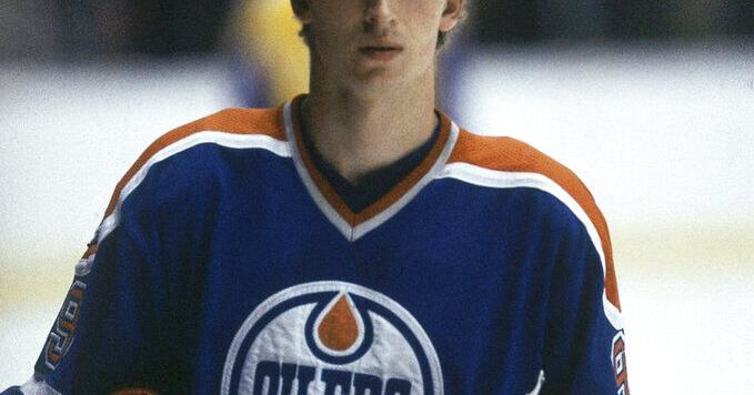 Today in Sports, March 25, 1982 — Wayne Gretzky becomes 1st NHL player to score 200 points in a season