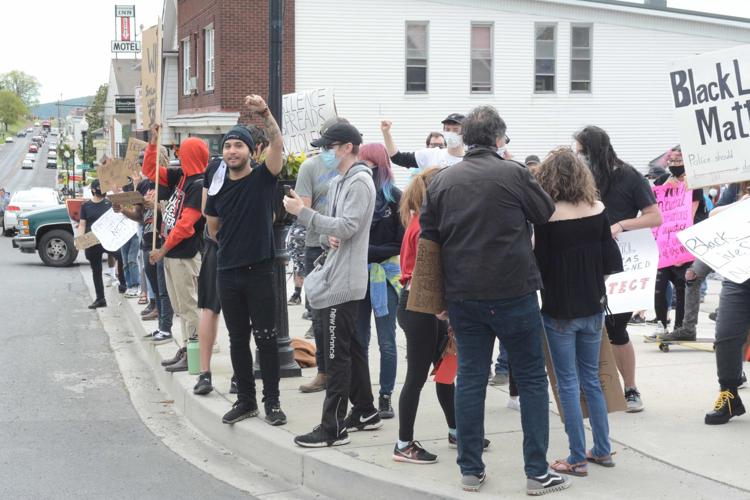 PHOTOS/VIDEO: Protesters take to street in Frostburg | News ...