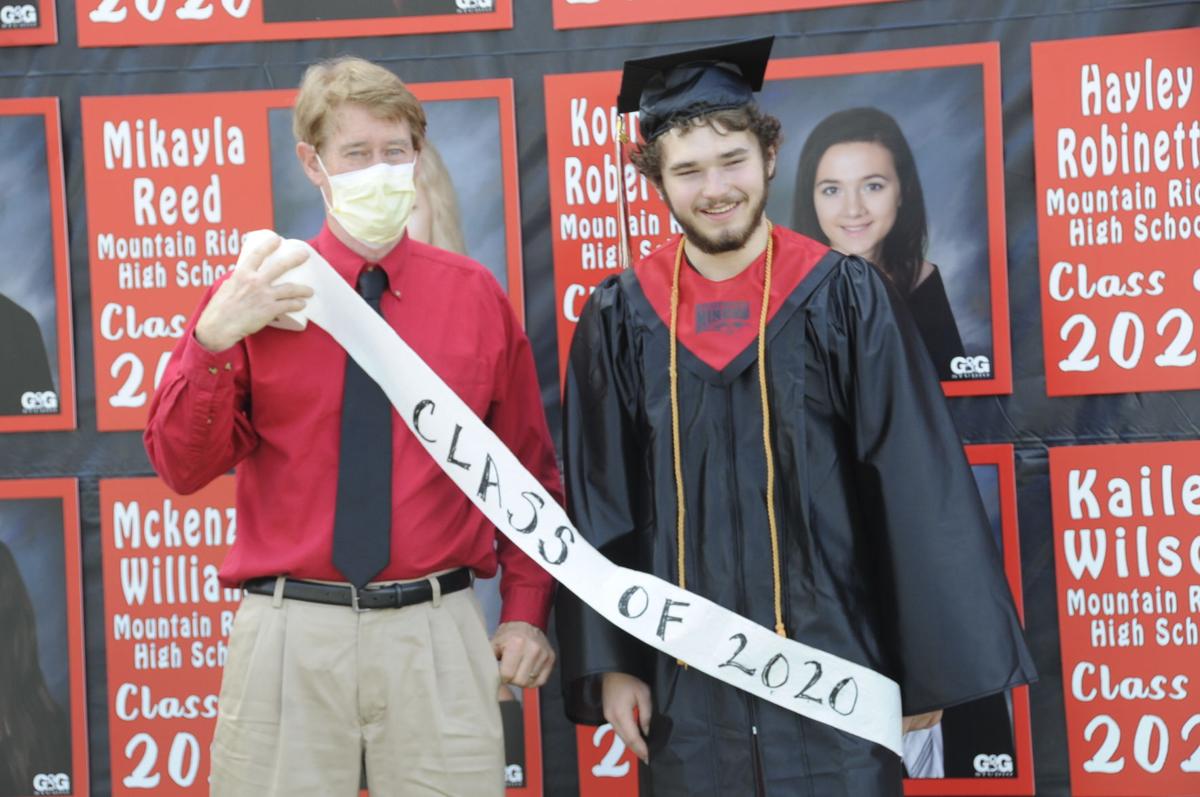 PHOTOS Mountain Ridge graduation News