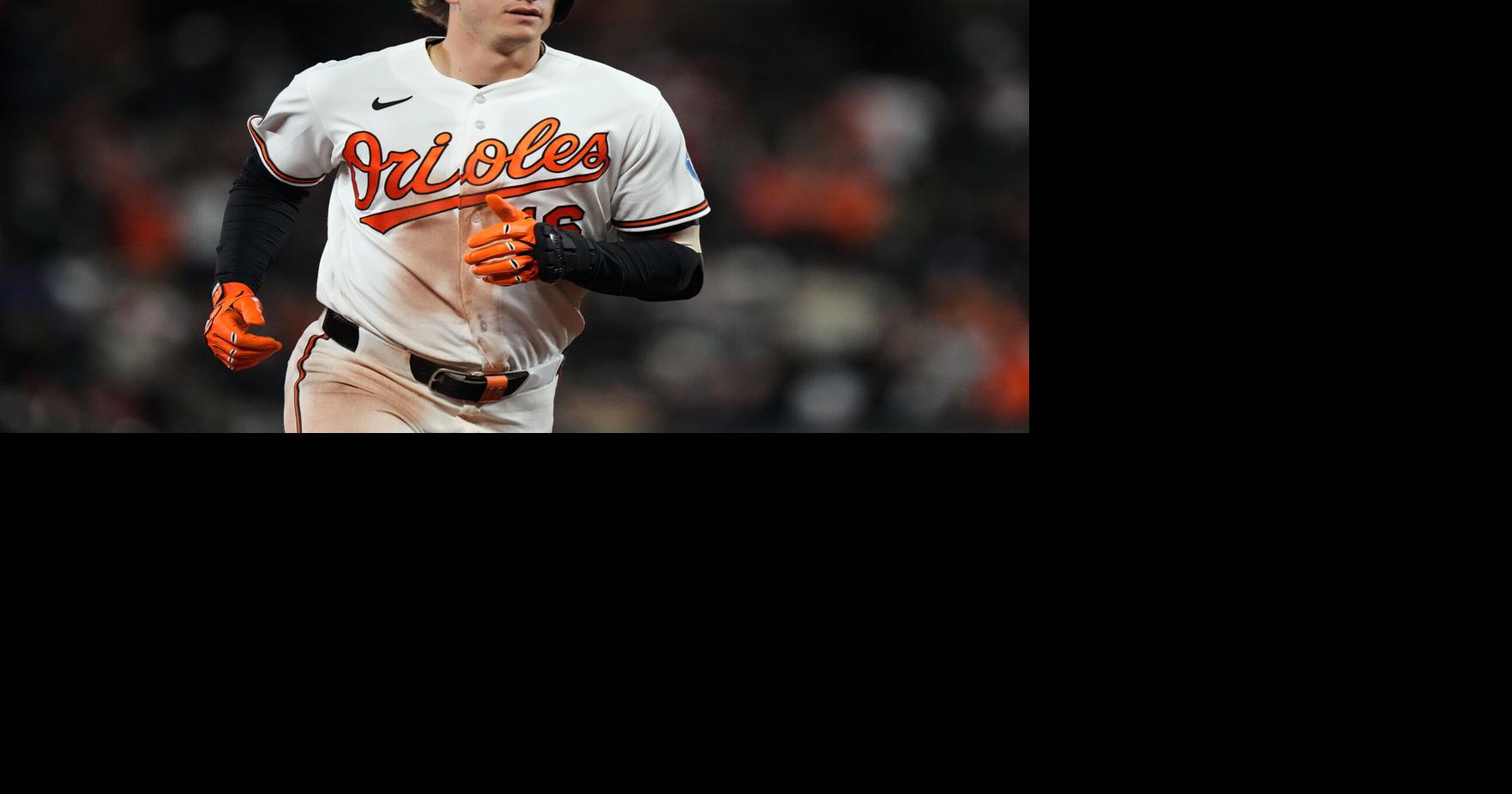 Weathers loses no-hitter in 7th before Mayo's 3-run homer carries ...