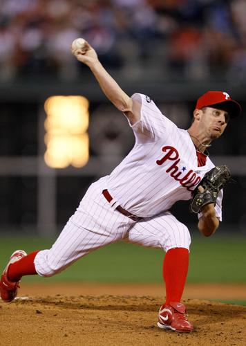 Roy Oswalt wins third-straight start as Philadelphia Phillies