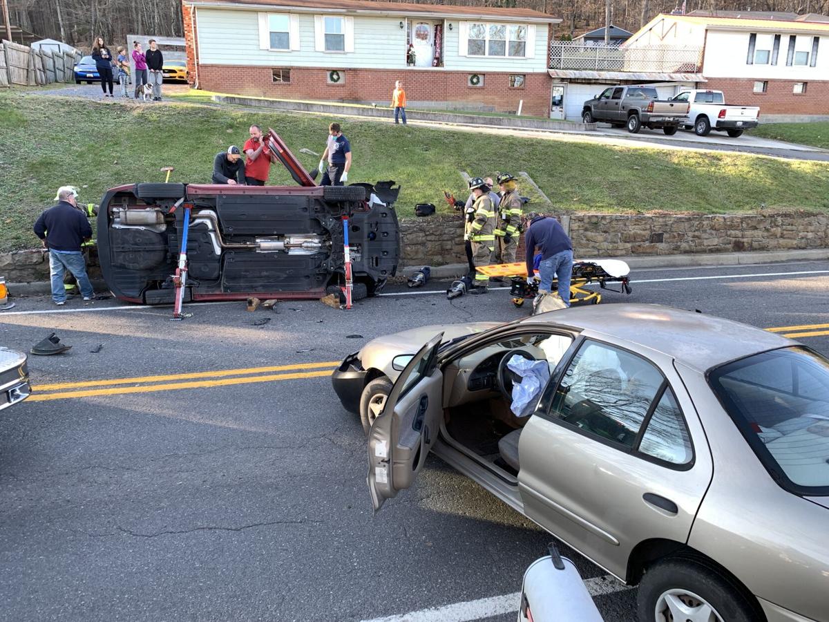 Twovehicle crash reported at Bowling Green News