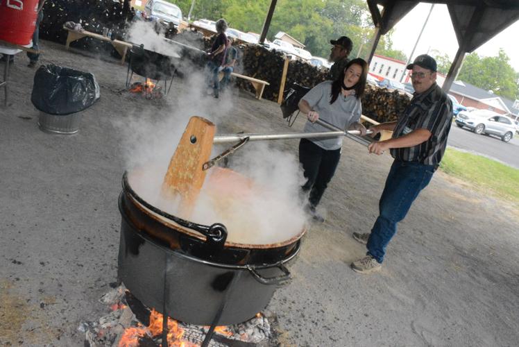 Apple Harvest volunteers prepare for festival's return ...