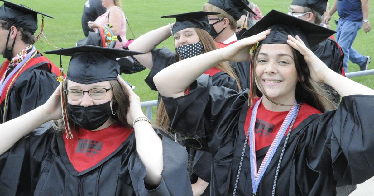 PHOTOS: Mountain Ridge graduation | Local News | times-news.com
