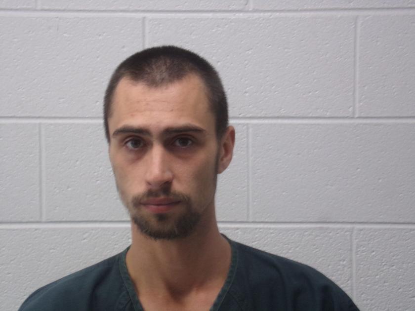 Police: Man arrested after pointing BB gun at motorists | Local News