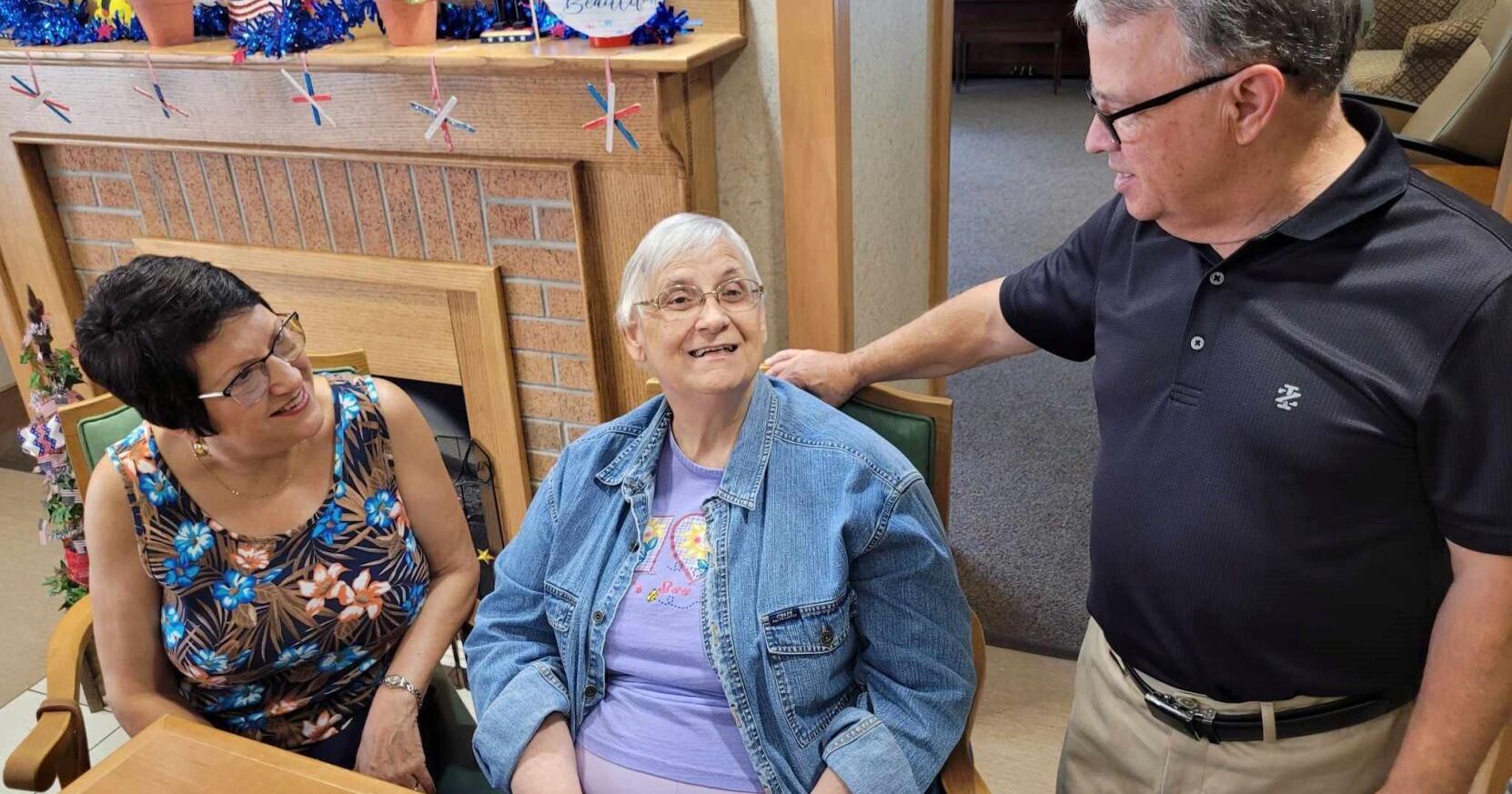 Dealing with Dementia | Caring for people with dementia - Vimarsana News