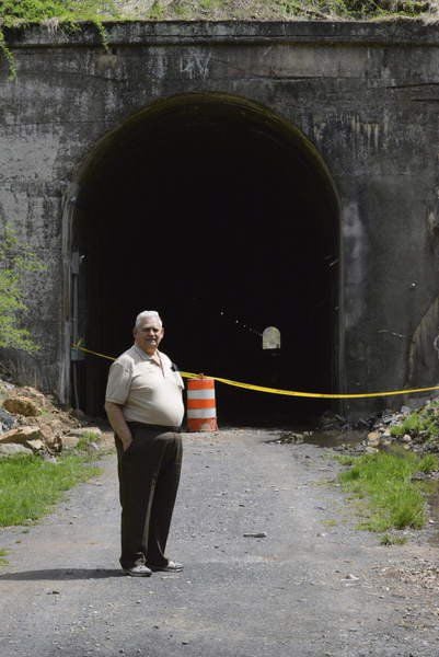 Knobley Tunnel closed indefinitely