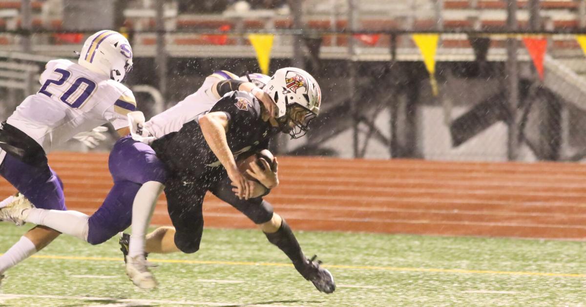 Clise, Mtn. Ridge take down Smithsburg, 28-15, in playoffs