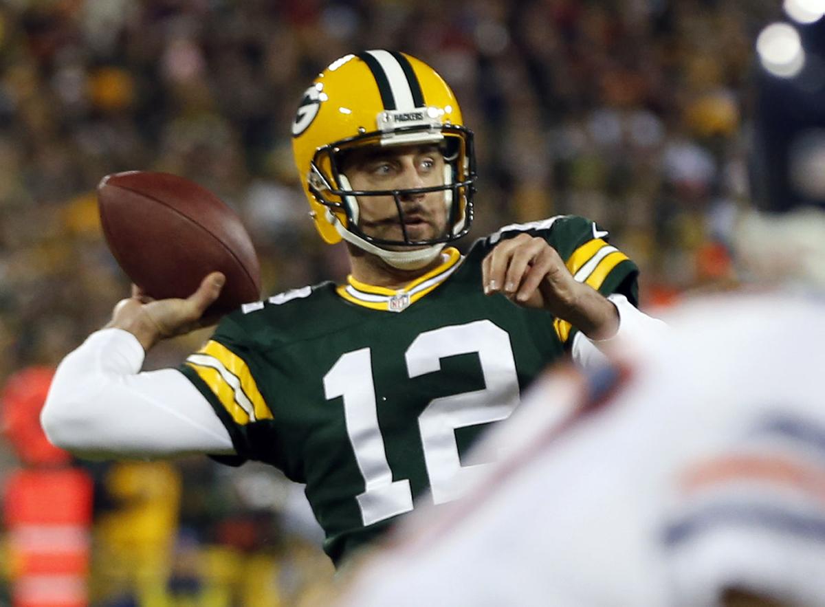 Rodgers Throws 6 Tds Packers Rout Bears 55 14 Local Sports Times News Com