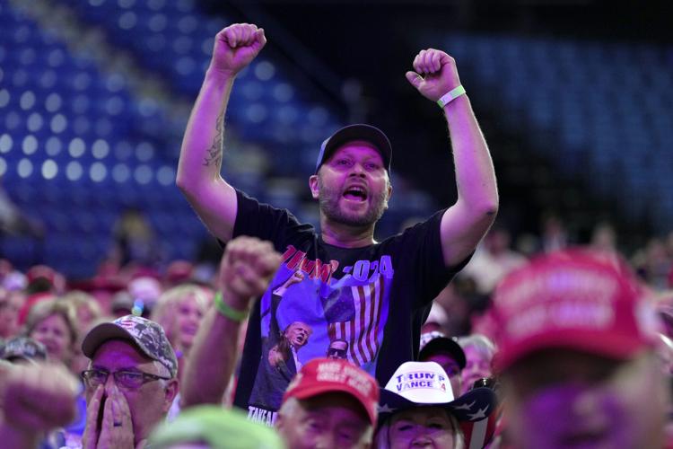 Economy has voters' attention at Trump rally News