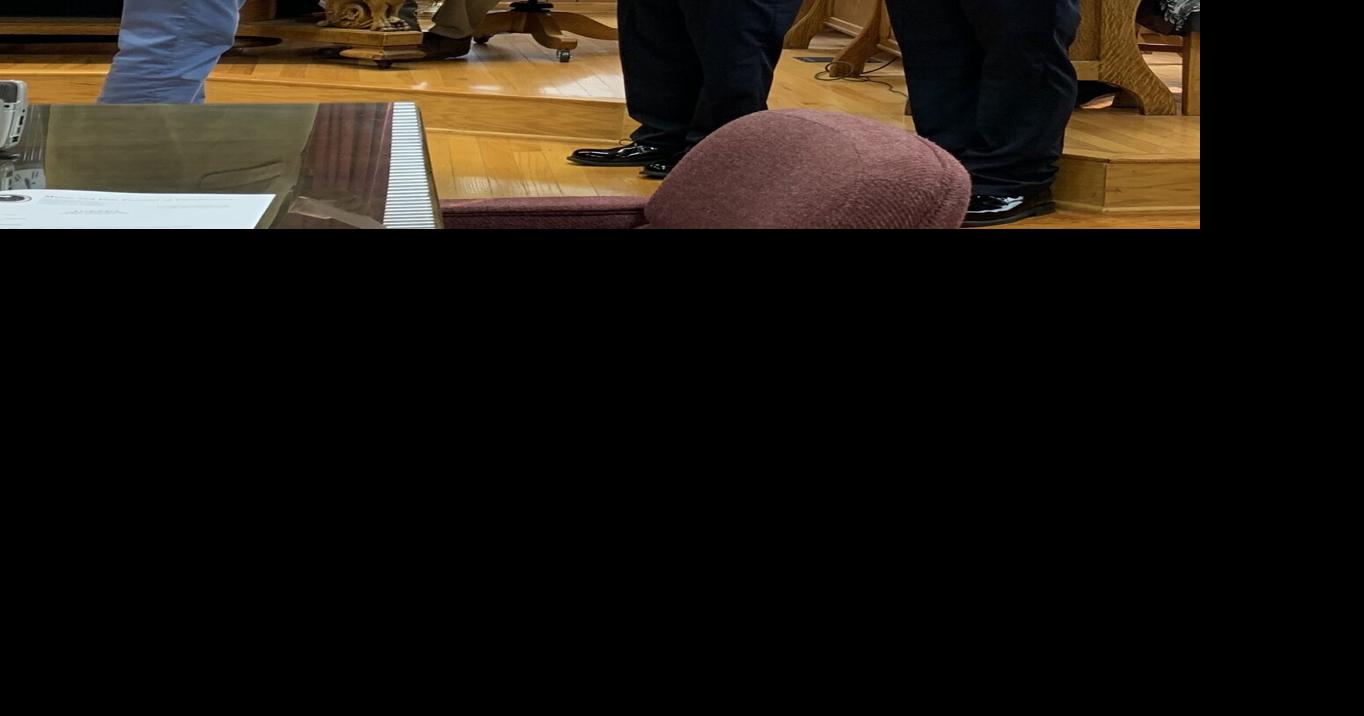 Cumberland officials welcome two new patrol officers, discuss ...