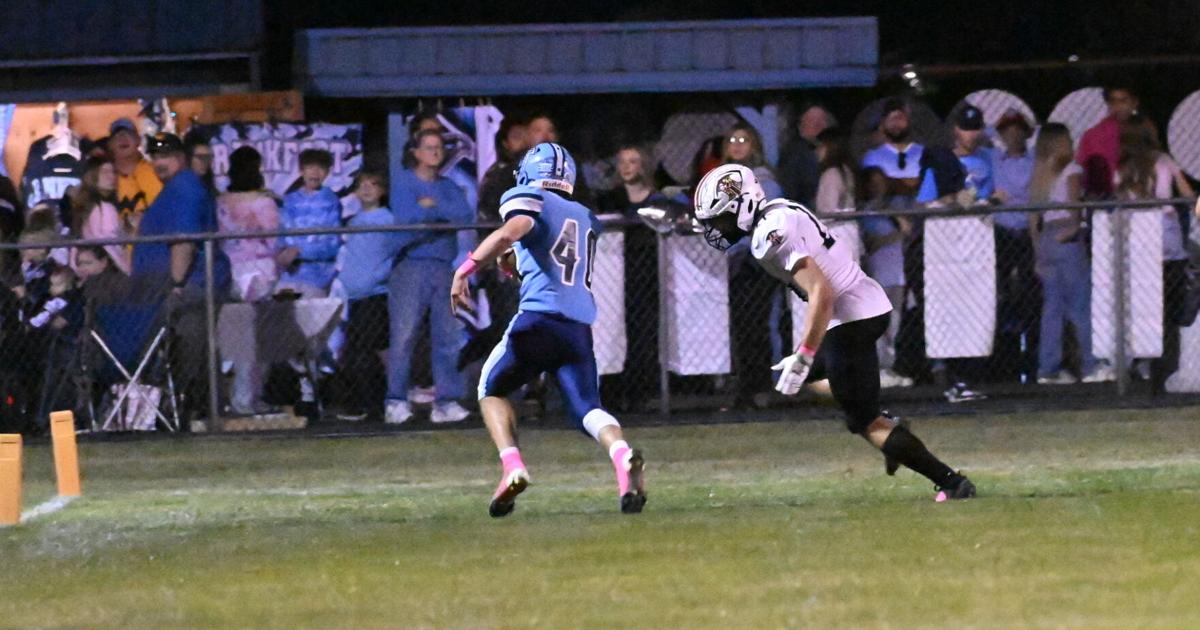 Bradshaw's 4 TDs lead No. 1 Frankfort to 41-6 win over Mtn. Ridge