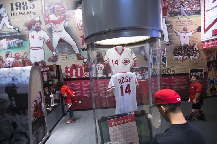 Cincinnati Reds honor Pete Rose, reunite Big Red Machine