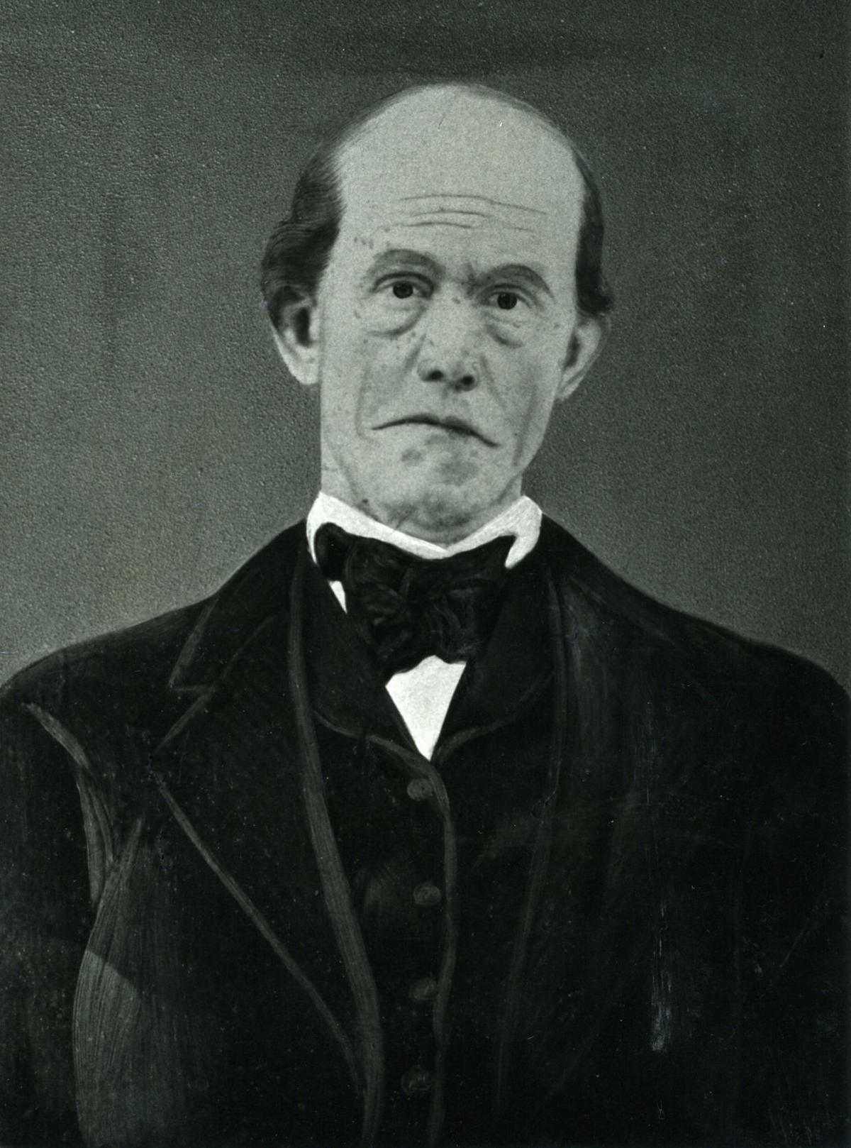 Monument honors founder of Cumberland News