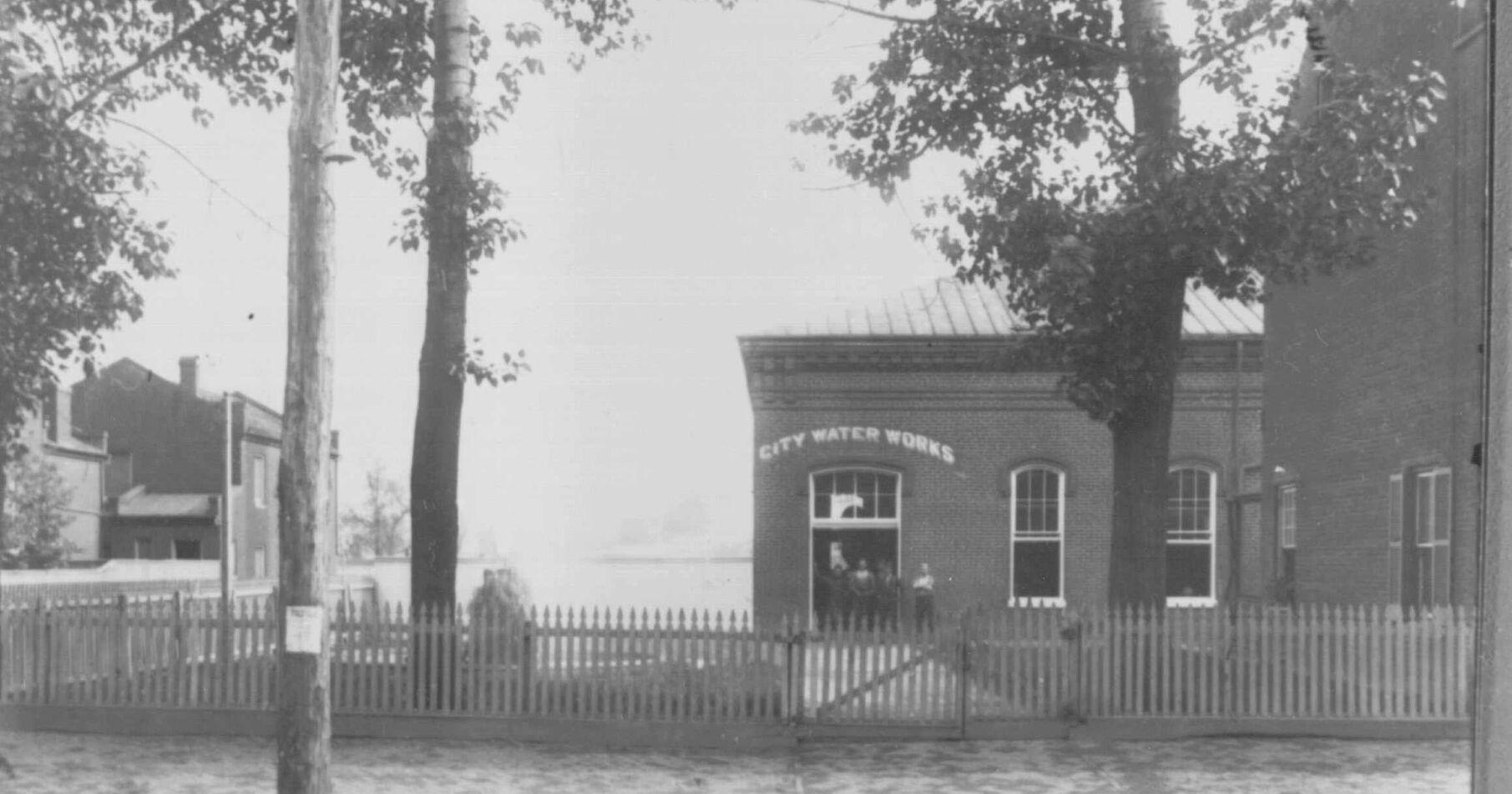Looking Back 1913: Turning on the taps - Vimarsana News