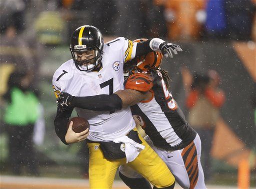 Steelers Sneak By Bengals 18-16