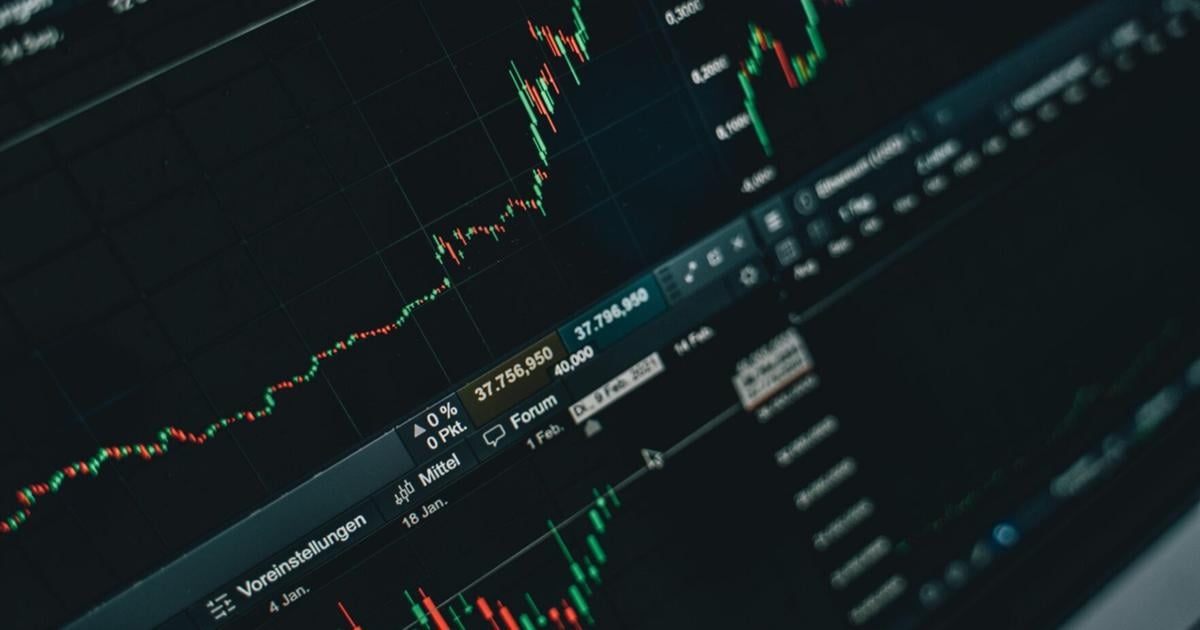 Digital Banking Revolution: How Widespread Adoption is Shaping Local Economies and Businesses | Sponsored Digital Banking Revolution: How Widespread Adoption is Shaping Local Economies and Businesses | Sponsored